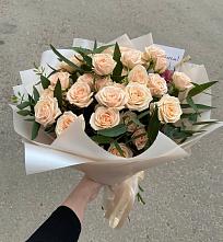 Букет Кремовые розы Латте в Лужники